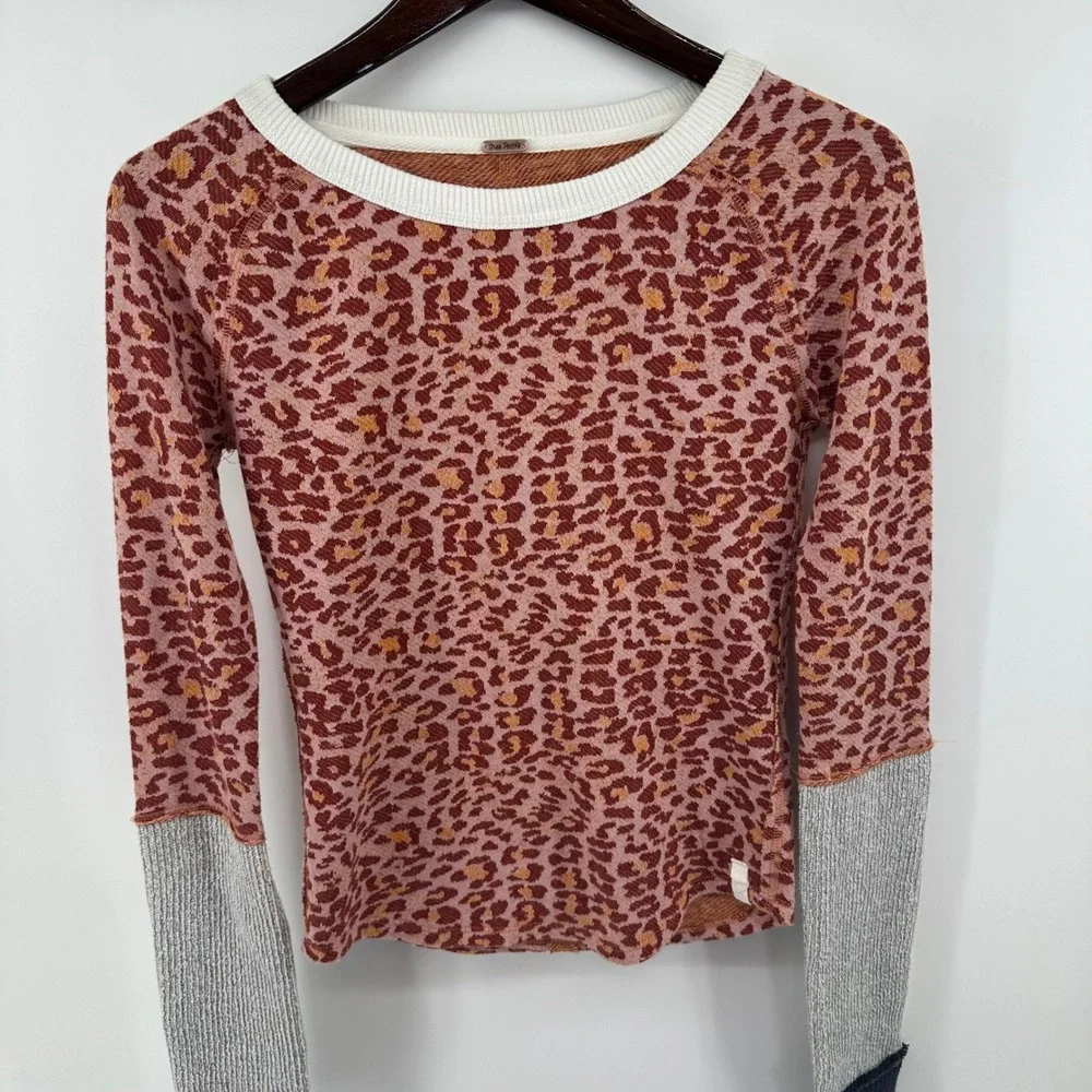Free‎ People Bohemian Leopard Print Thermal Long Sleeve Top  Small Y2K Indie
